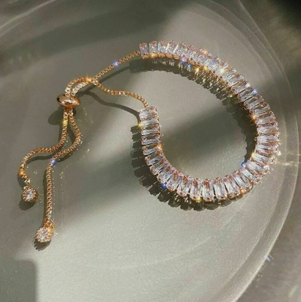 ♡Elegant Crystal Bracelet ♡